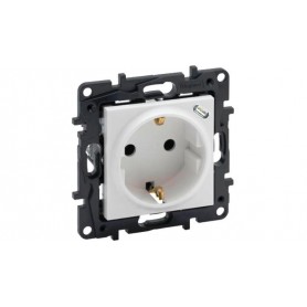 Enchufe Schuko 2P+T con cargador USB tipo C Legrand 864127 serie Niloe Step Blanco Mate 