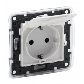 Enchufe Schuko 2P+T IP44 con tapa Legrand 864139 serie Niloe Step Blanco Mate