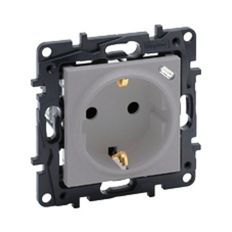 Enchufe Schuko 2P+T con cargador USB tipo C Legrand 864327 serie Niloe Step Aluminio 
