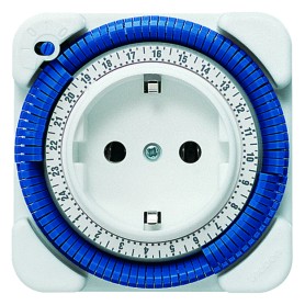 Interruptor horario analogico enchufable THEBEN Timer26 0260030
