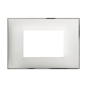 Placa embellecedora 3 modulos centrados BTICINO R4803WR Classia Blanco cromo