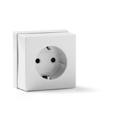Base con TT 16A 250V de superficie serie Living 5000 FAMATEL 5023-B blanco