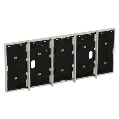 Marco electrificado Living Now para caja de 4+1 modulos Bticino KW8104P1 para instalaciones MyHOME