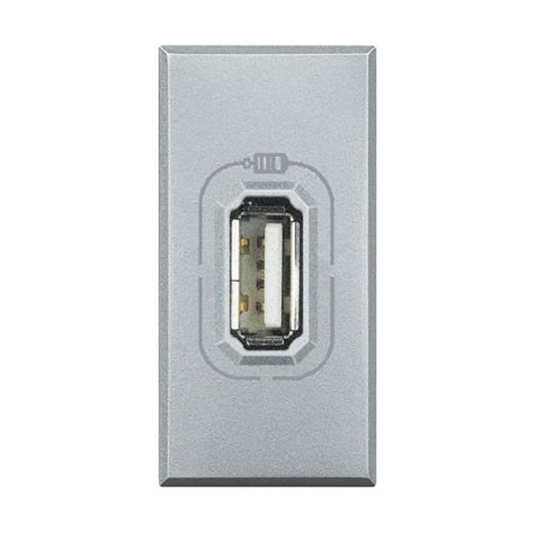 Base cargador USB C 1.5A 5V 230V BTICINO Axolute HC4286C1 Tech 1 módulo